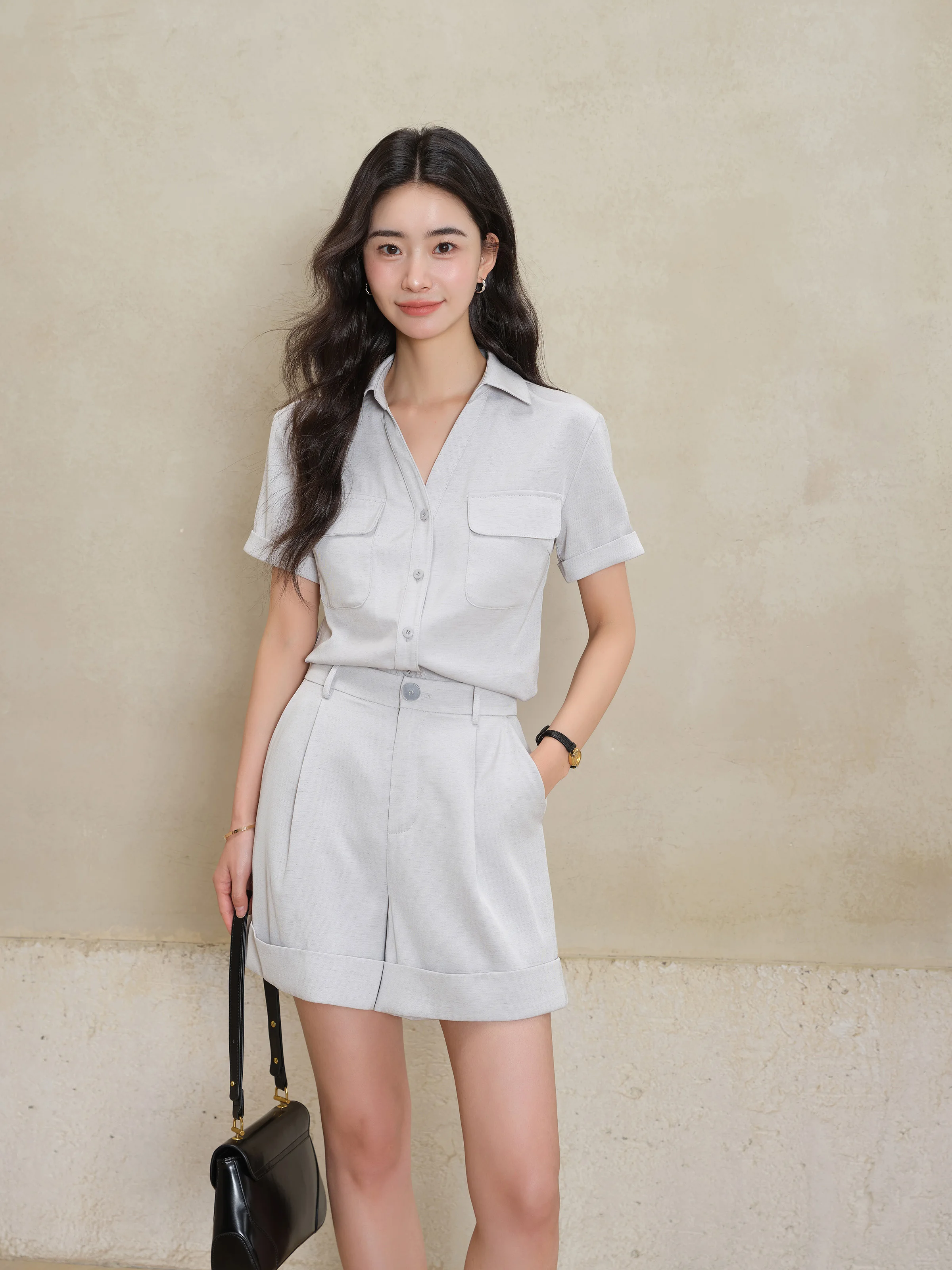 Conjunto de dos piezas de lino para mujer, camisa de manga corta y pantalones cortos con puños de cintura alta, traje informal ajustado, ropa de oficina o de vacaciones