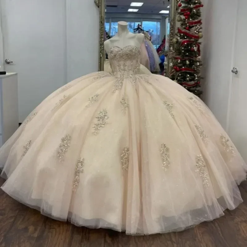 Shinning Champagne Quinceanera Dresses Strapless Lace-Up Beading Ball Gown Tull Corset Sweet Party Birthday Vestido De 15 Anos