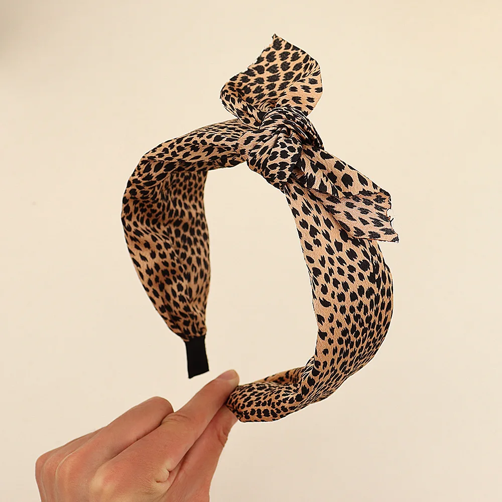 Fashion Leopard Print Satin Tie Bow Headband Plastic Headband With Teeth Non-Slip Wide Edge Headband Face Wash Hair Accessory