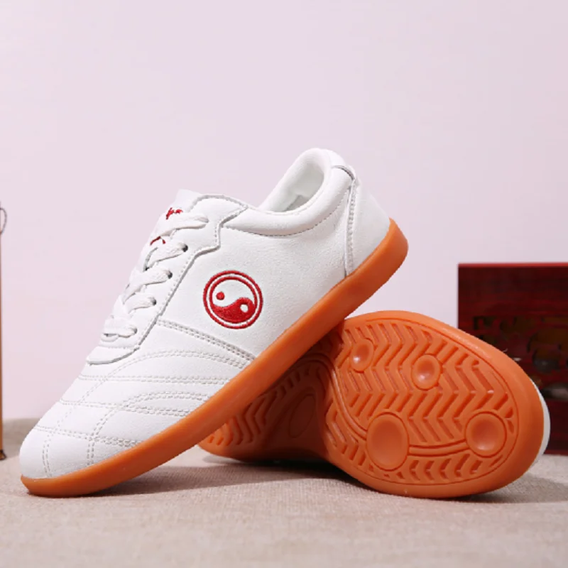 

New Men Women's Soft Leather Sport Shoes Chinese Style Kung Fu Tai Chi Martial Arts Breathable Antiskid Shoes EUR Size 35-45