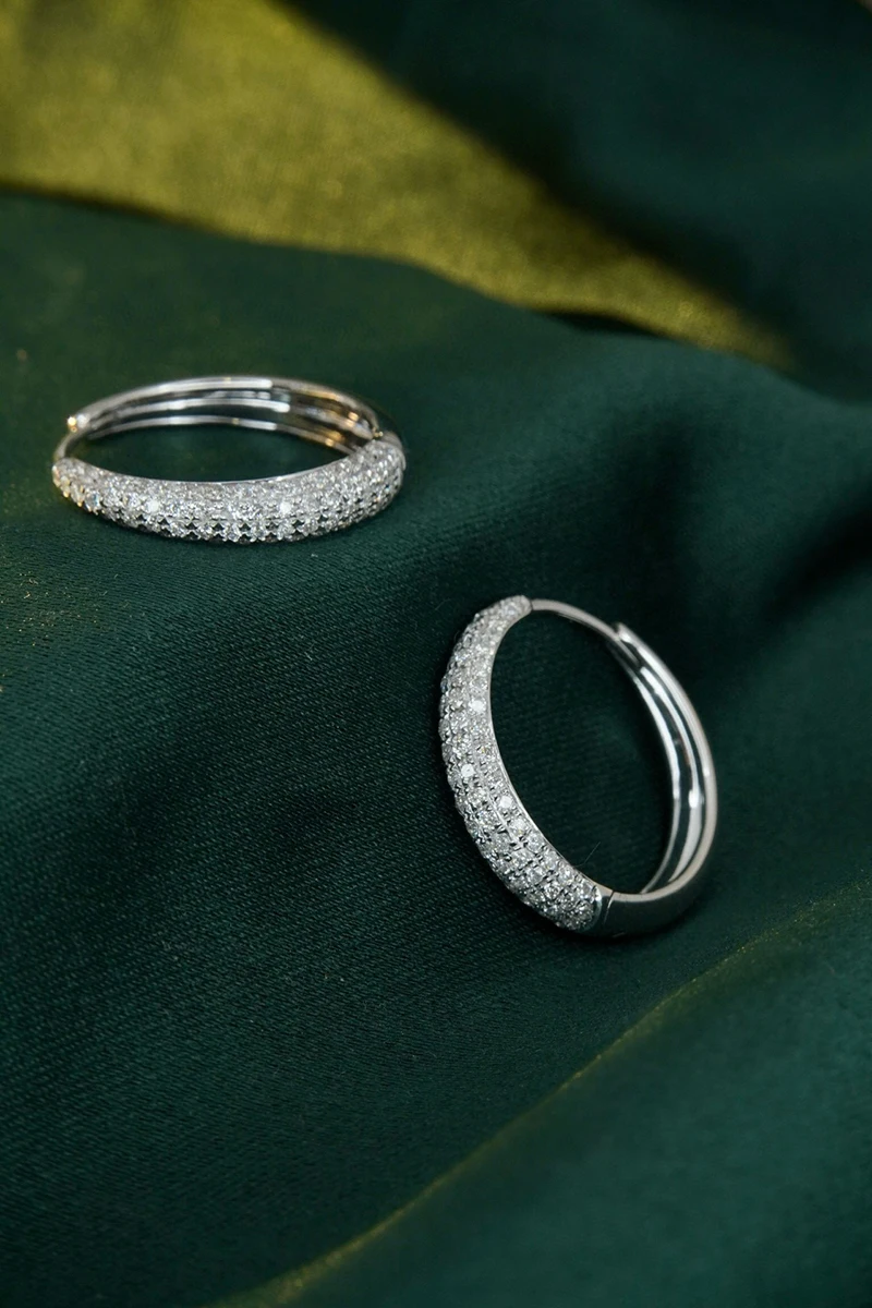 LUOWEND 100% 18K White Gold Earrings 20mm Hoop Earrings Fashion Simple Style 0.66carat Real Natural Diamond Earrings for Women