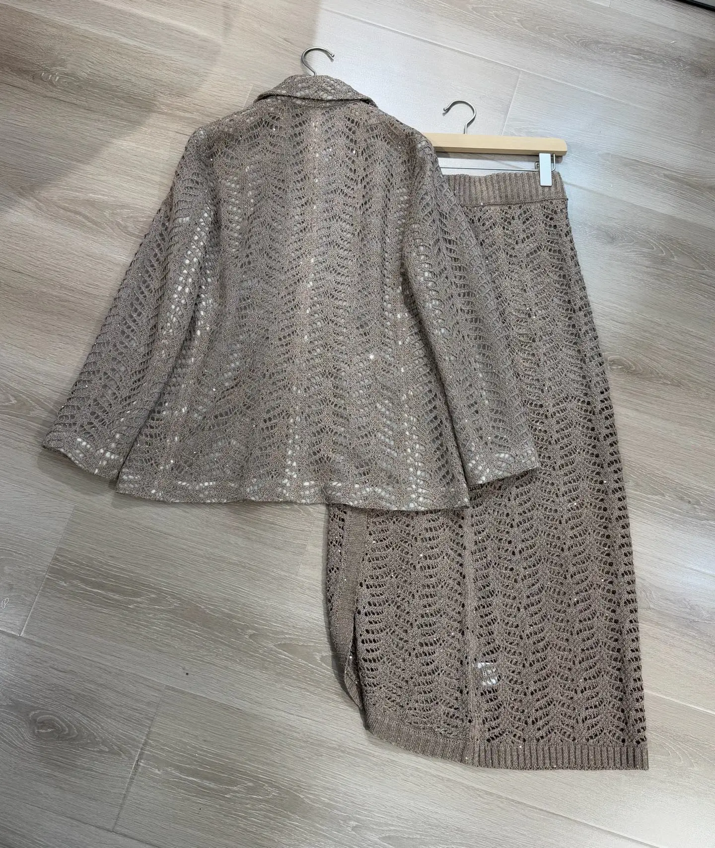 Women's Hollow Sequin Suit Skirt Set Long Sleeve Beads Blazer Coat + Elastic Waist Straight Skirt 2-piece Set