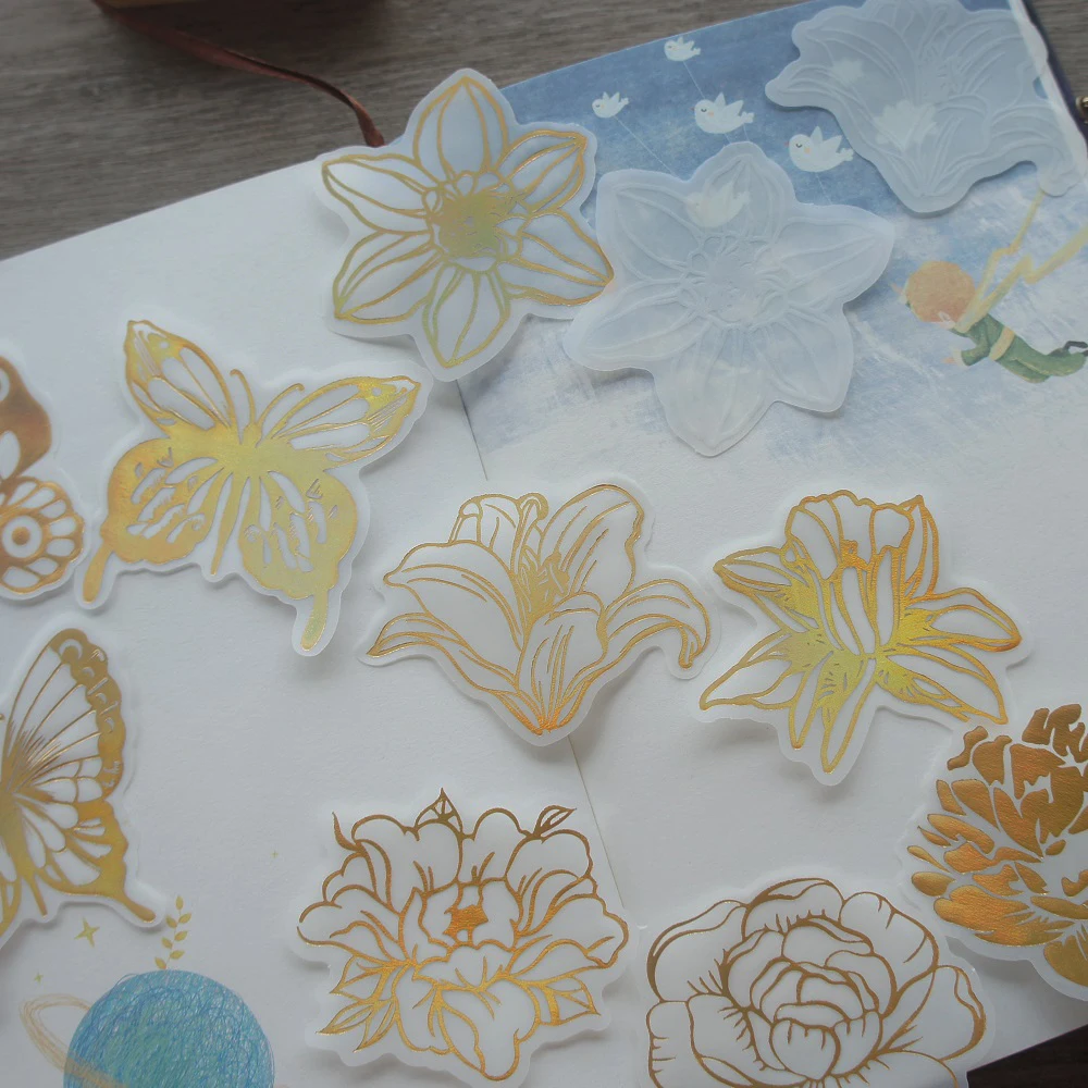 

Gold White 18 Pcs Veins of Flowers and Leaves Design Craft Paper Gift Decoration Creative Scrapbooking Background DIY