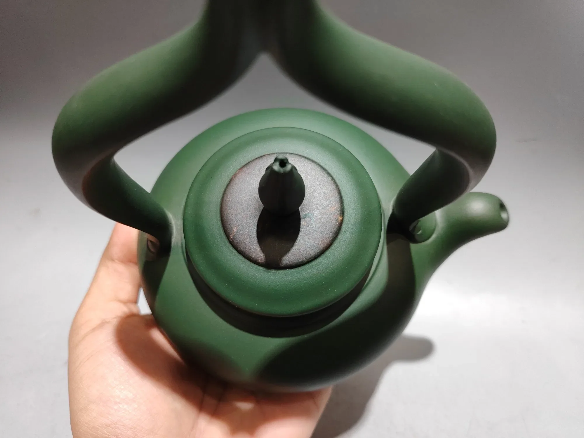 

8-дюймовый чайник из исинской фиолетовой глины с крышкой в форме лепестка лотоса, в форме цветка лотоса, с ручкой-переноской, для сбора богатства