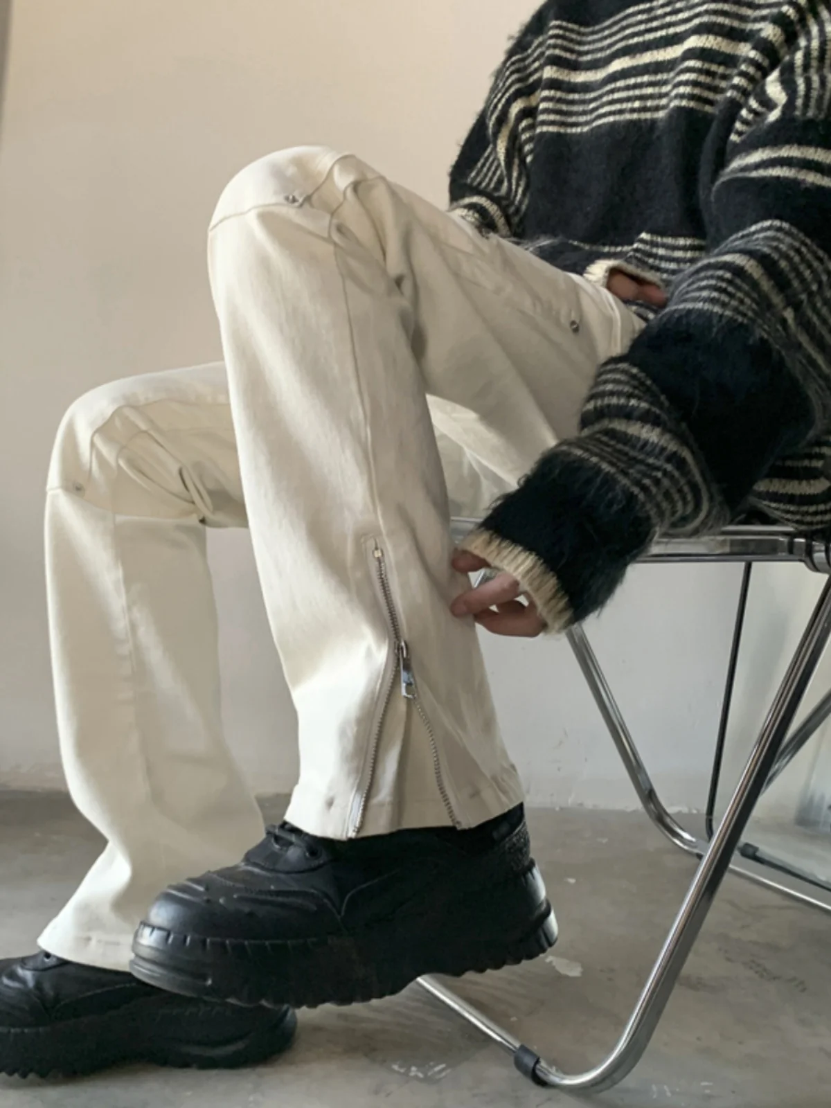 

Белые джинсы с молниями и манжетами, мужские, осенне-зимние, в американском стиле High Street, с деконструированным дизайном, крутые рабочие брюки