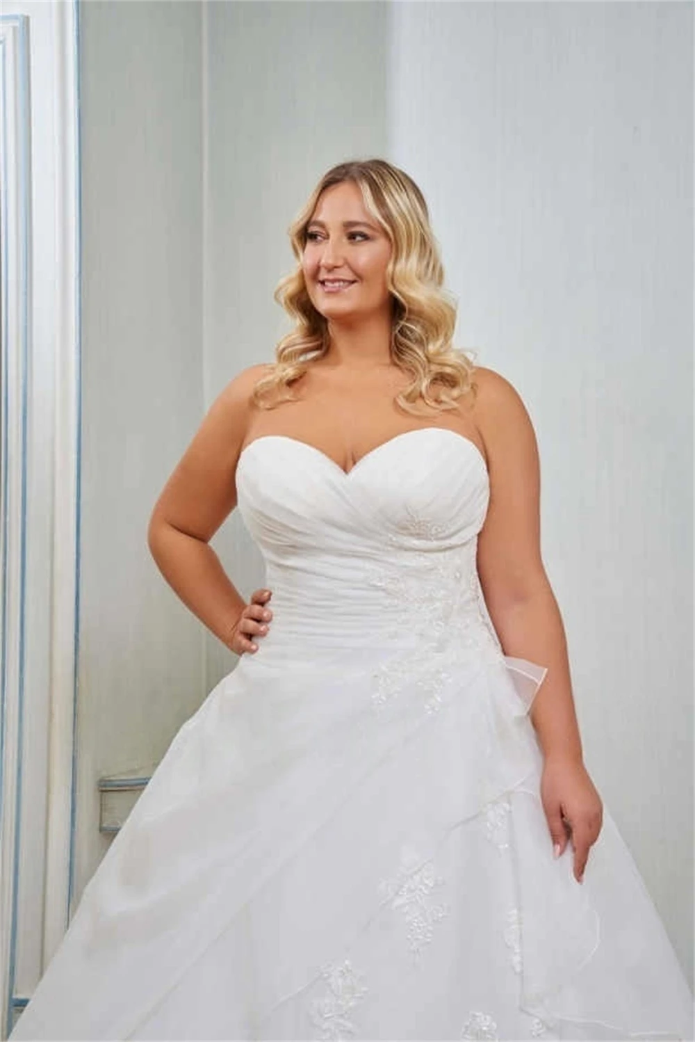 

Customized Charming White Tulle Evening Dress Formal Strapless Sleeveless Prom Dress Temperament Bespoke Occasion Gowns