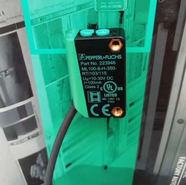 

Фотоэлектрический датчик ML100-8-H-350/RT/102/115 H 350-95/103