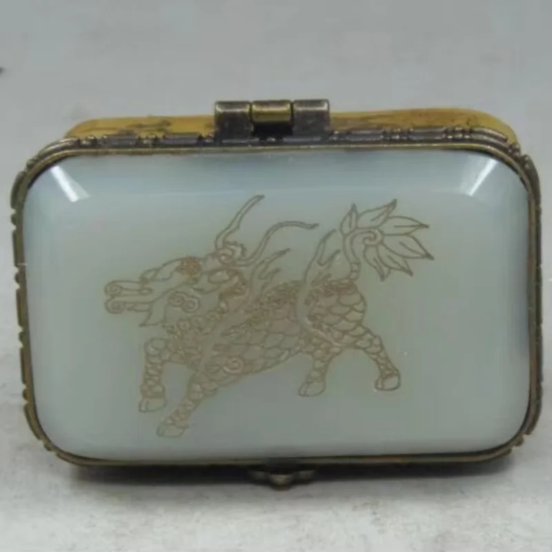 

Винтажная коробка с резьбой дракона ручной работы из старого китайского белого нефрита