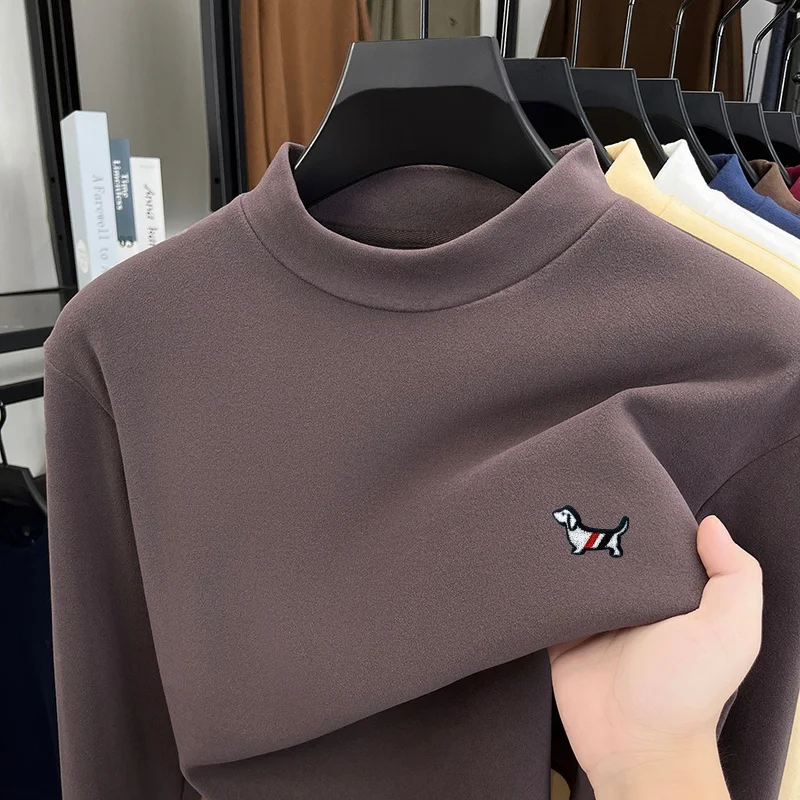 العلامة التجارية الفاخرة الرجال شبه عالية الرقبة المخملية طويلة الأكمام تي شيرت الخريف الشتاء جديد الكلب طباعة قاعدة قميص ملابس رجالية غير رسمية متعددة الاستخدامات