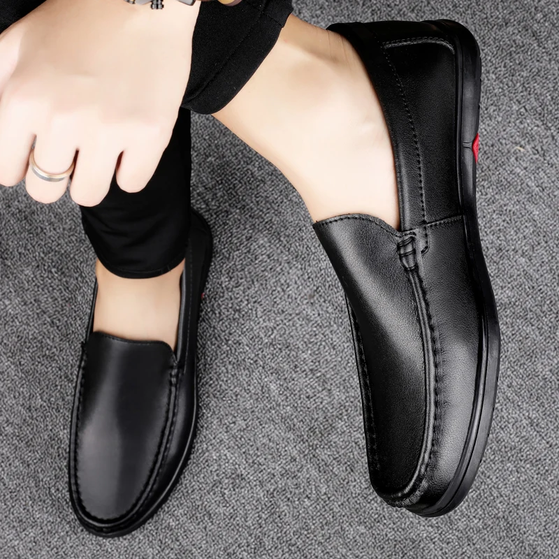 2023 Men Black Hollowed Out Leather Shoes Brand Summer Genuine Leather Mens Loafers Moccasins  Breathable Slip on Driving Shoes