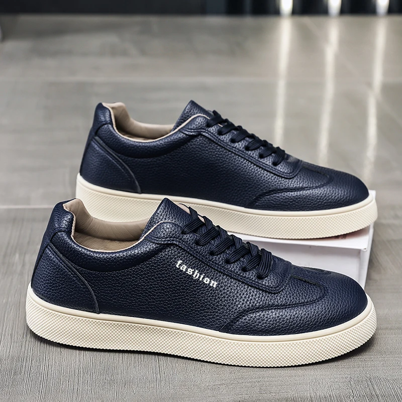 รองเท้าลำลองผู้ชายสไตล์นักศึกษ - Mens Fashion Trainers 2025 บทวิจารณ์และราคา