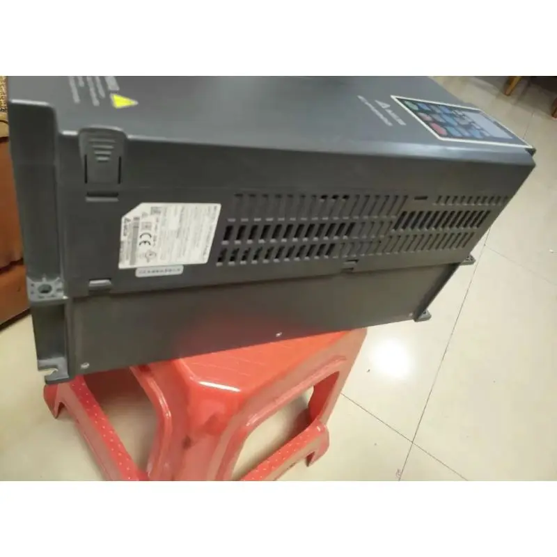 Second-hand VFD300CP43B-21 VFD300CP43B 21 Inverter Tested OK