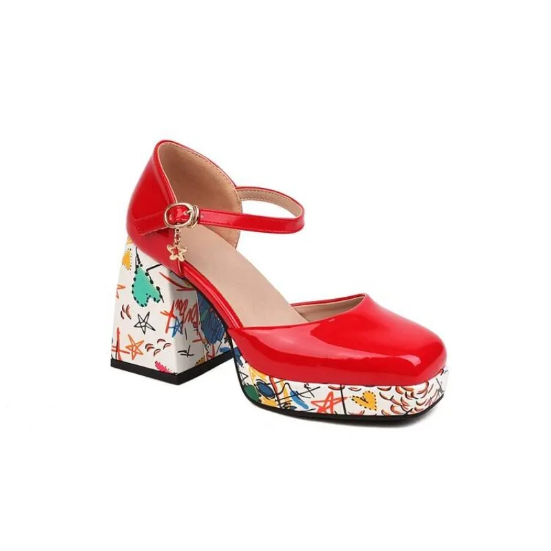 

Женские туфли на высоком каблуке. Толстый каблук. Супер высокий каблук. Разноцветные. Модный декоративный верх для обуви с индивидуальностью. Свадьба.