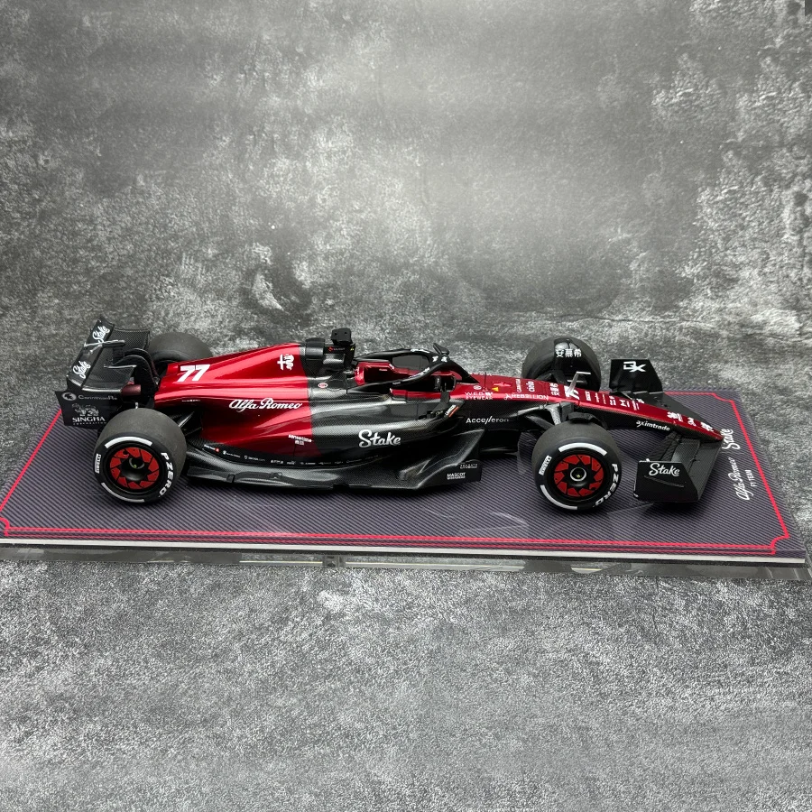 Kiloworks NZG  1/18 Alfa Romeo F1 C43 Zhou Guanyu 2023 F1 car model Alloy static display Festive gift collection with base cover