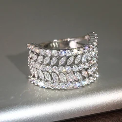 Huitan Fashion Female Luxury Wedding Band Bright Zirconia Proposal Ring for Women Trendy Engagement Ceremony Accessories Jewelry