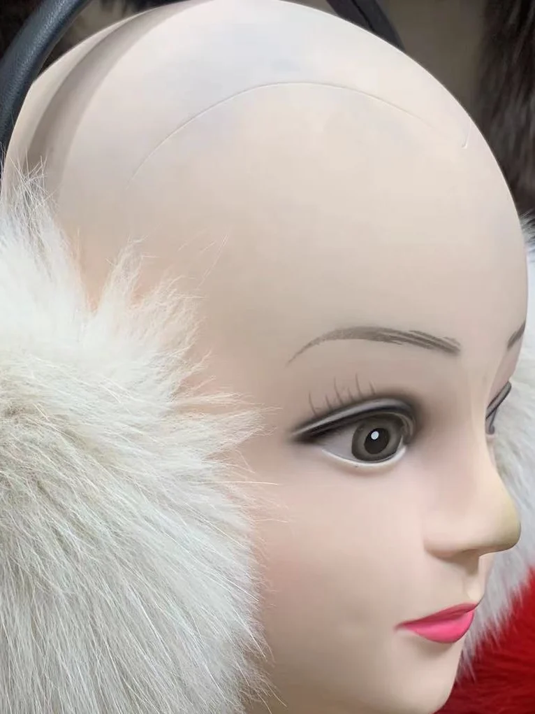 faionable-white-f-ear-muffs-sli-ear-covers-trendy-accory-for-spring-season