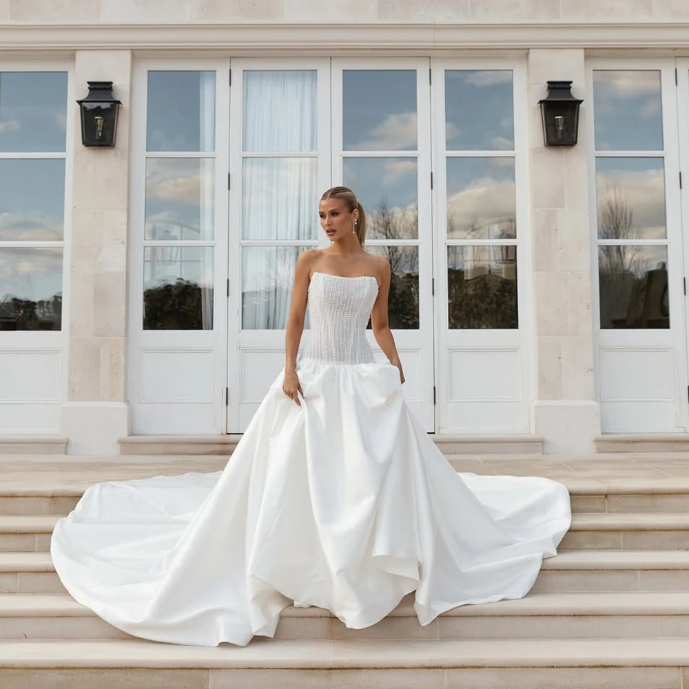

Stain Weddings Dresses Strapless Sleeveless A Line Long Train Pearls Bride Dress Church Bridal Gown vestido de novia Customized