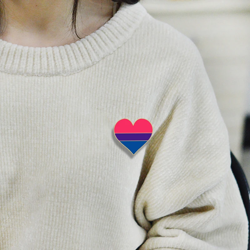 Bisexual LGBTQ Flags Brooches Pride Rainbow Heart Custom Enamel Pins Couples Backpack Hats Badges Jacket Lapel Pin Jewelry Gifts