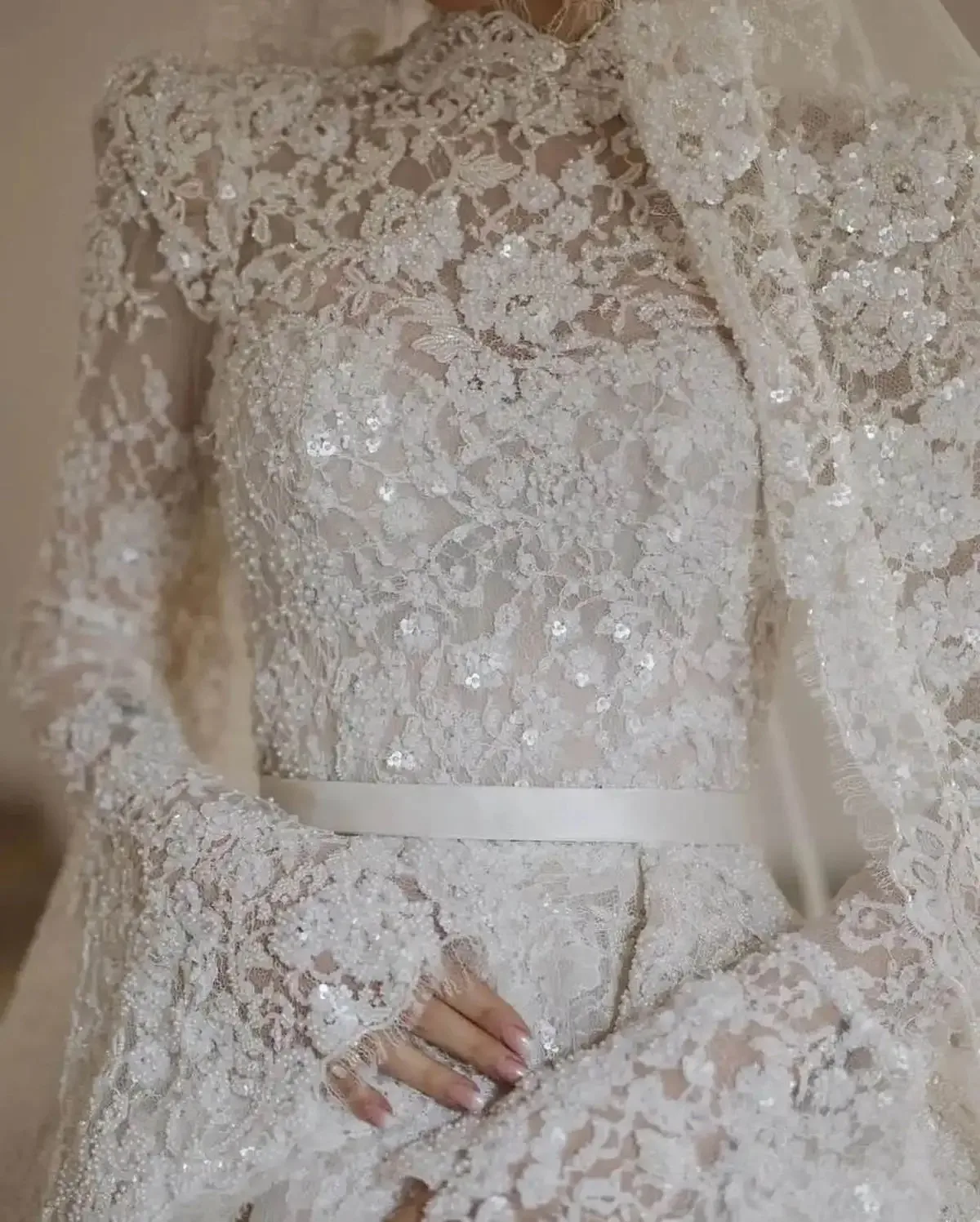 맞춤형 2026 신상 홀리 하이넥 프린트 웨딩드레스 클래식 A라인 플로어 기장 레이스 프린세스 볼 가운 웨딩드레스 (베스티도 데 노비아)