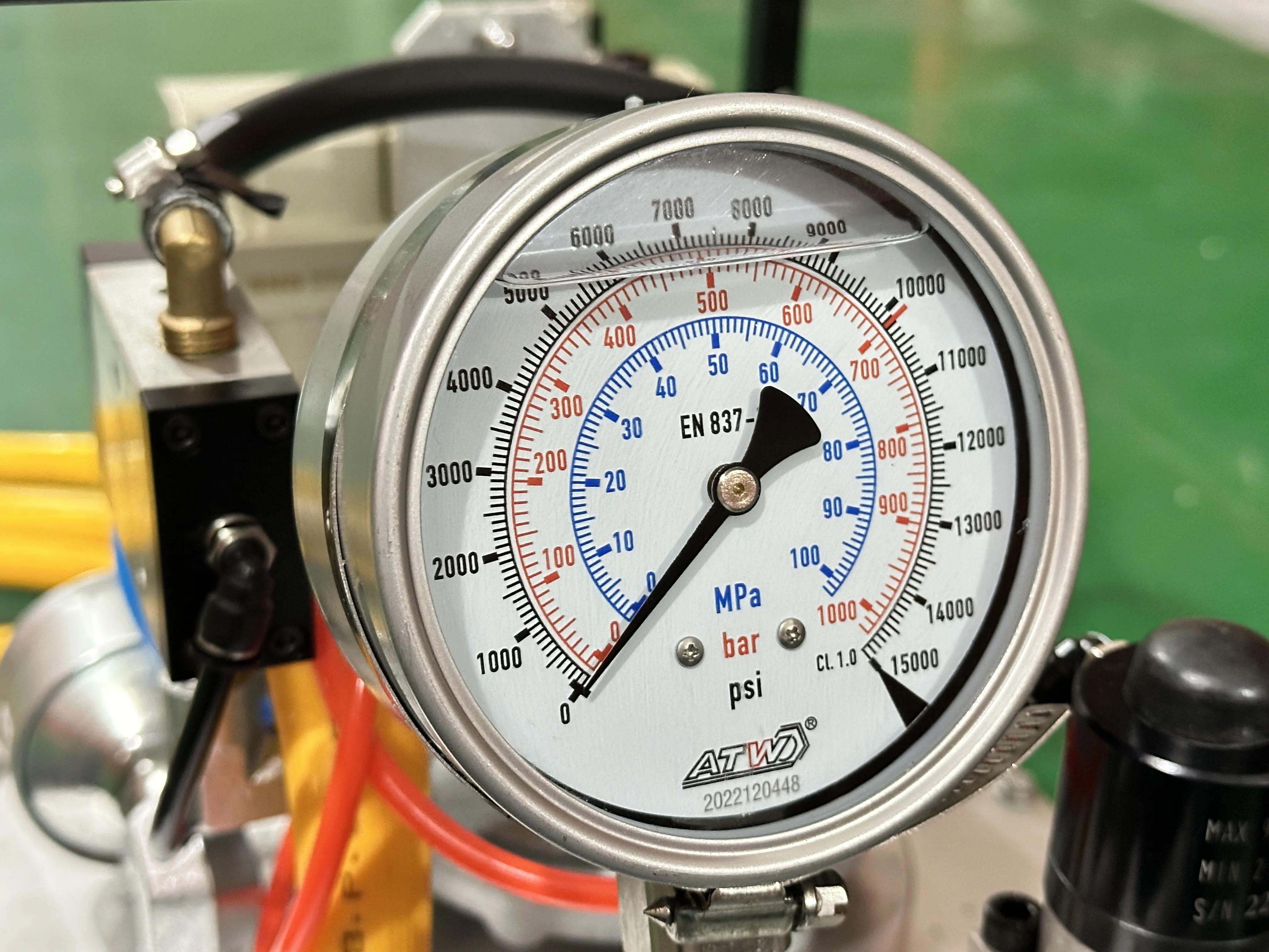 Industriële boutoplossingen met Rennes KLW4030N2 hydraulische momentsleutelpomp luchtpomp