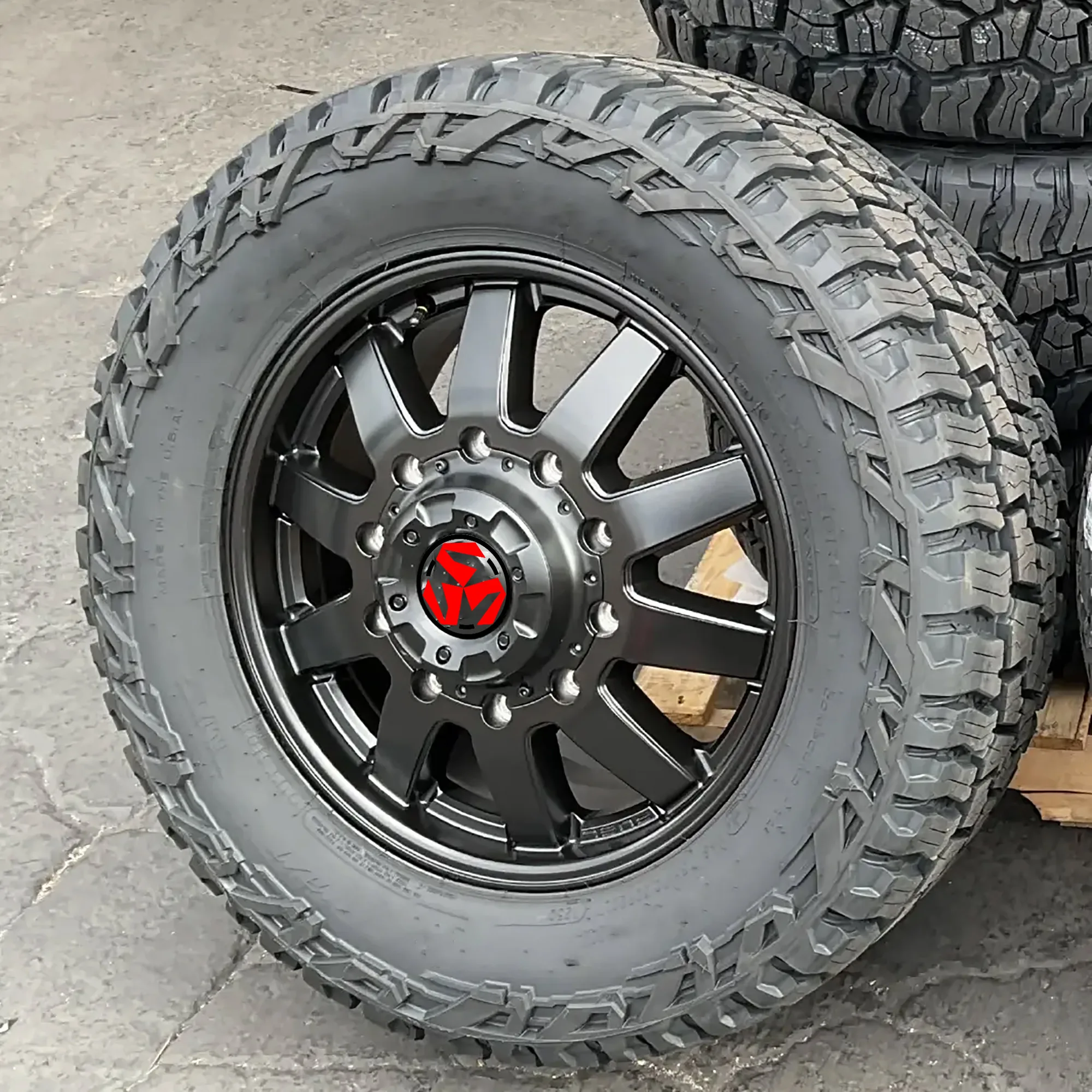 SJ Rims Custom 20-30 Inch 6 Lug 8 Lug 10 Lug Super Single Glossy Black Free Floating Cap Deep Dish Forged Alloy Dually Wheels