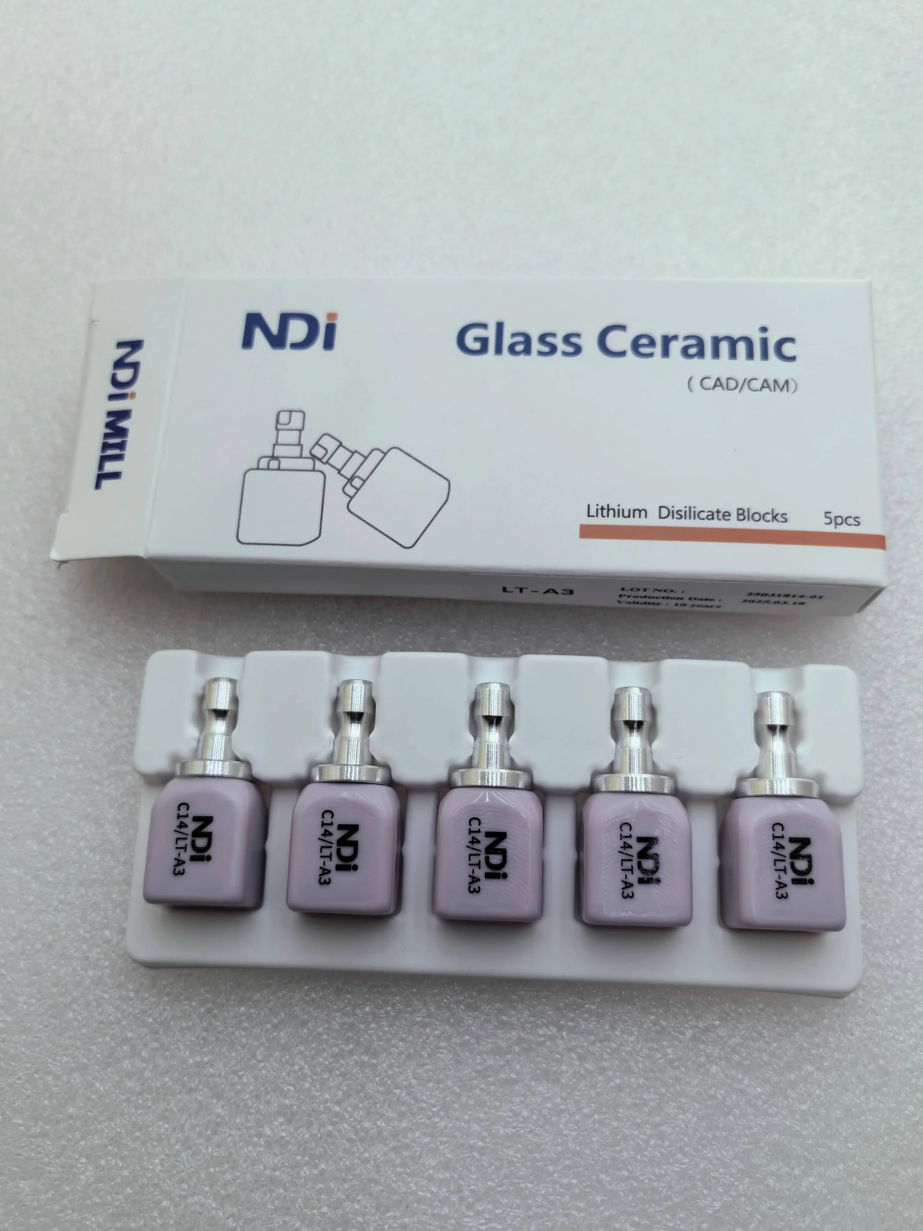 

Superior quality 5pcs/box NDI C14 Dental Lab Lithium Disilicate Blocks Machinable Glass Ceramic Cubes suitable for CAD/CAM