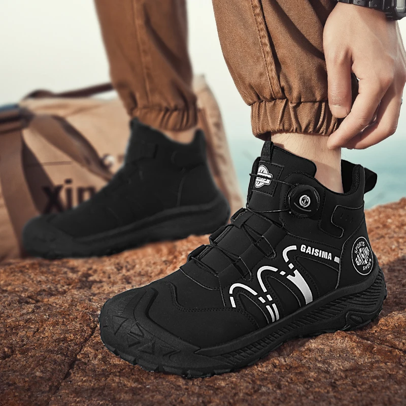 Klassische Herrenstiefel mit hohem Schaft, strapazierfähige Sohle, weiches Obermaterial, klassisch und modisch, geeignet zum Wandern und für Outdoor-Aktivitäten. – Detail 6