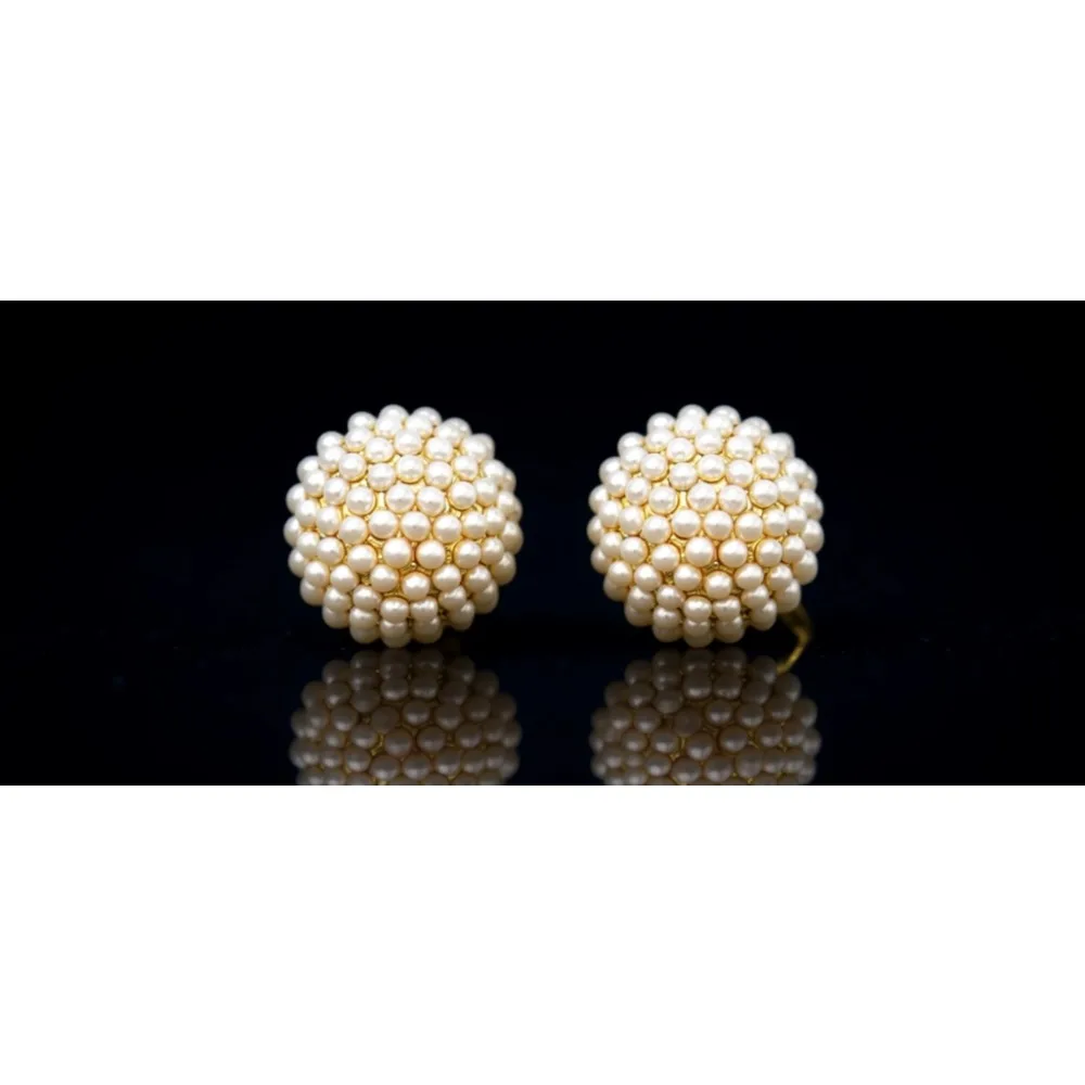 

Классические гипоаллергенные серьги-гвоздики с имитацией жемчуга для женщин 035