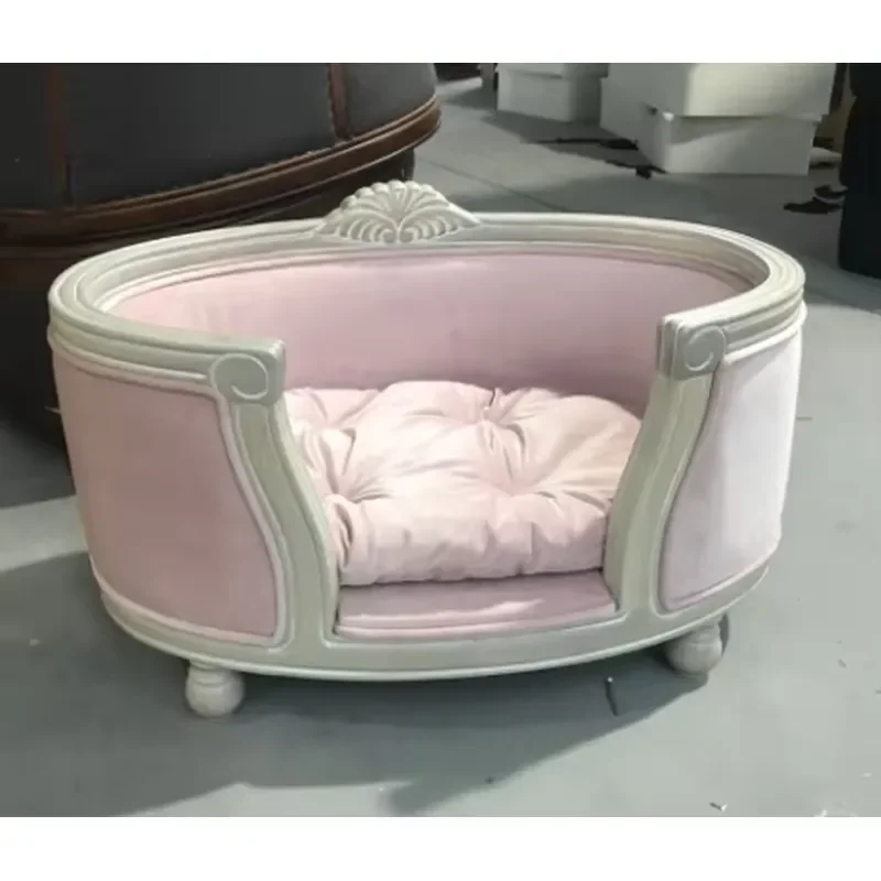 Luxury Indoor Pet Furniture with Embossed Actual Wood Pet Sofa for Large Dog and Cat