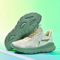 High Quality Couple Sneakers Hot Selling Spring Men Women Soft Anti Slip Outdoor Run Shoes Ultra Light GYM Training Tennis Shoes