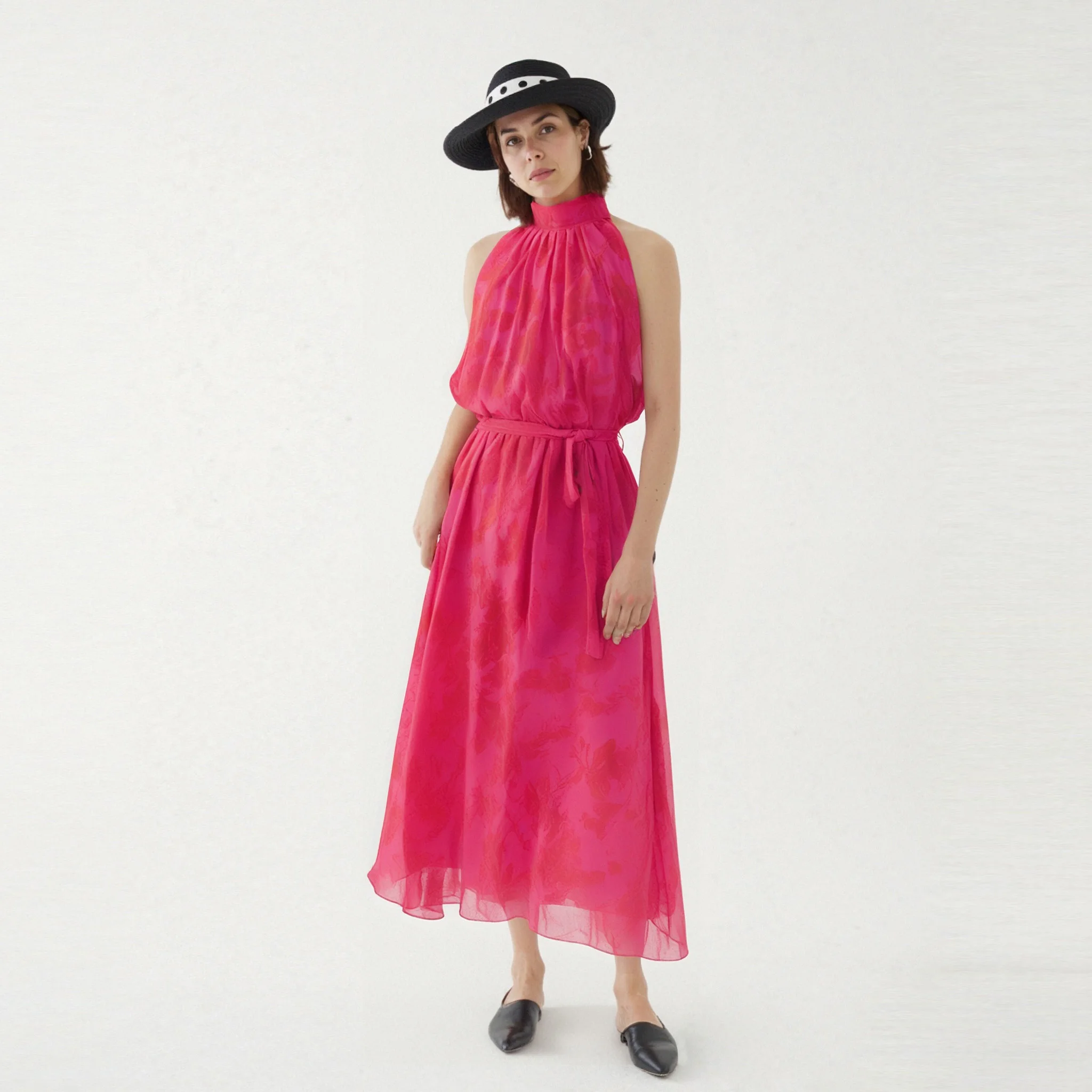 Elegancka Sukienka Damska Klasyczna Bez Rękawów z Dekoltem typu Bandana i Wysokim Kołnierzem Sukienka Codzienna Seksowna Sukienka na Imprezę Nowa Damska Sukienka Plażowa 2025