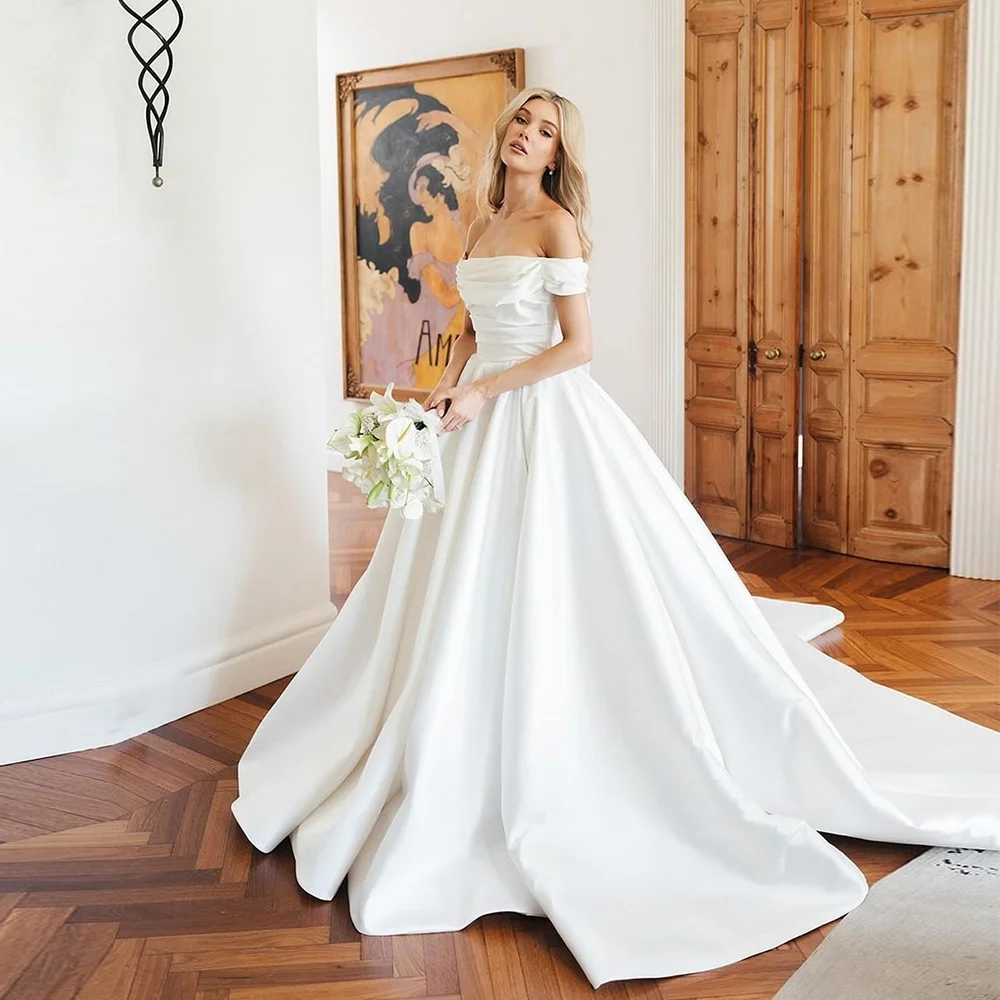 

Customized Popular Off-Shoulder Satin Solid Pleated Wedding Gown Backless Wedding Dress Side Slit Court
