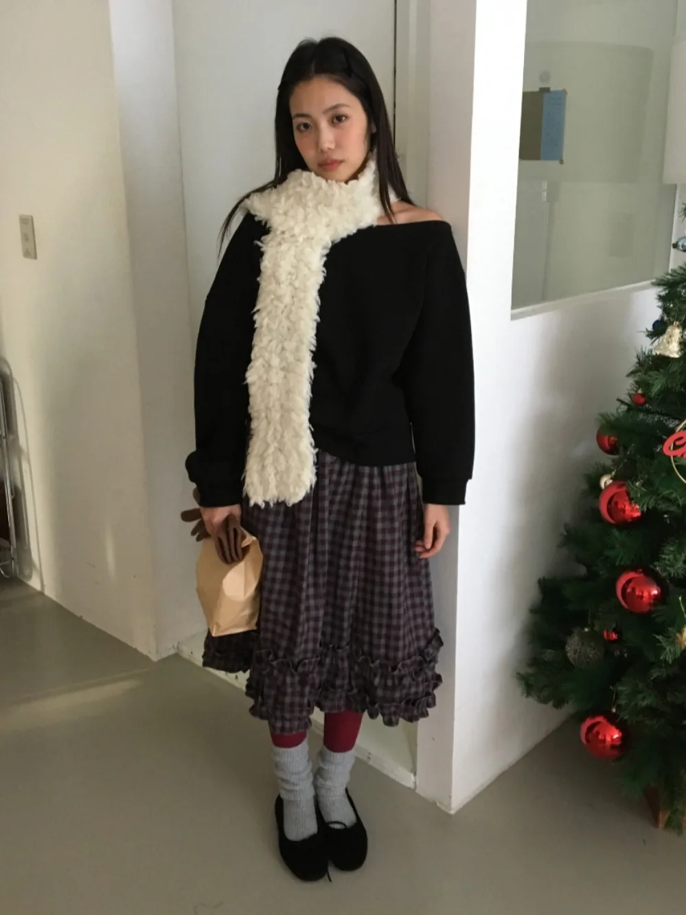 

Retro Plaid Splicing Fleece Half Skirt Women Early Spring Elegant Versatile Slimming Midi Skirt Korean Style Spring Autumn