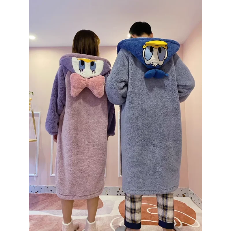 Disney Donald Duck couple pajamas winter new plush hooded nightgown warm cartoon loose men\'s women\'s pajamas loungewear set