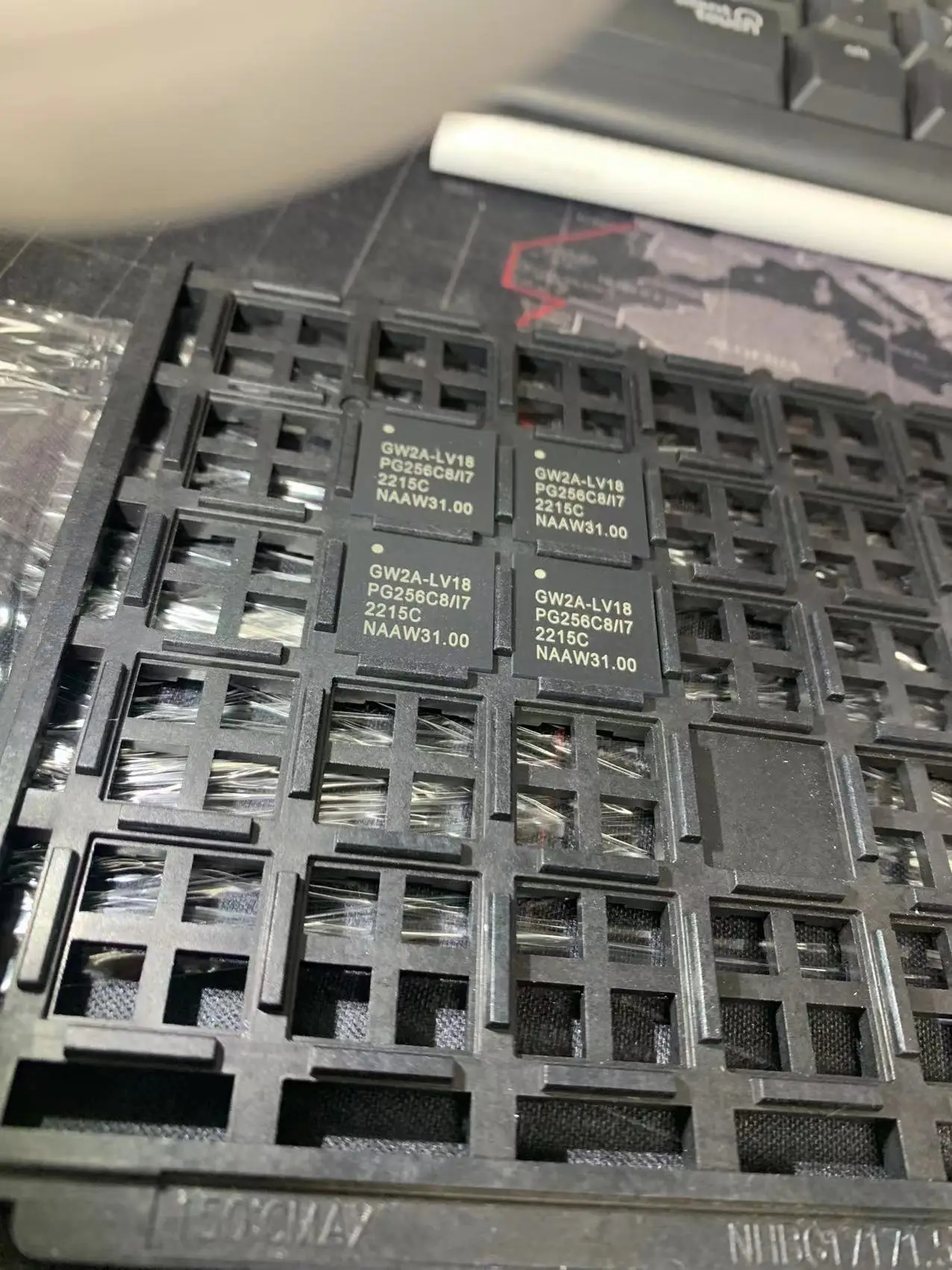 

GW2A-LV18PG256C8/I7 （1pcs）Original and spot inventory