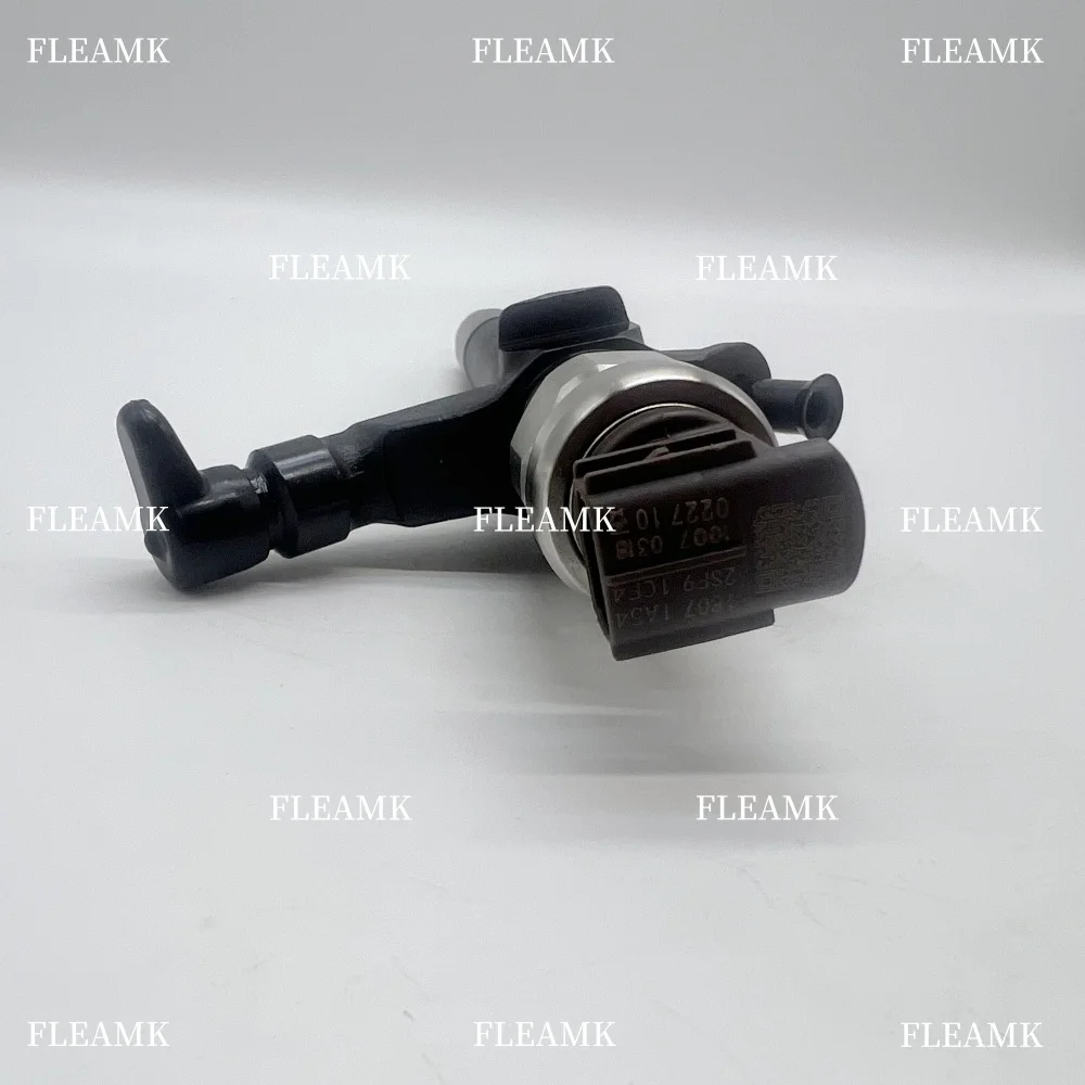 Diesel Common Rail Injector 095000-6240 095000-6241 095000-6242 095000-6243 16600-MB40E 16600-MB40A for NP300 SKYSTAR 2.5L