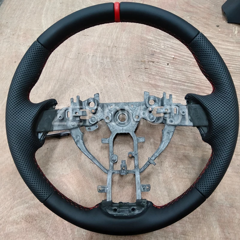 

Leather Steering wheel for Nissan Tiida Sylphy Sentra 2011-2013