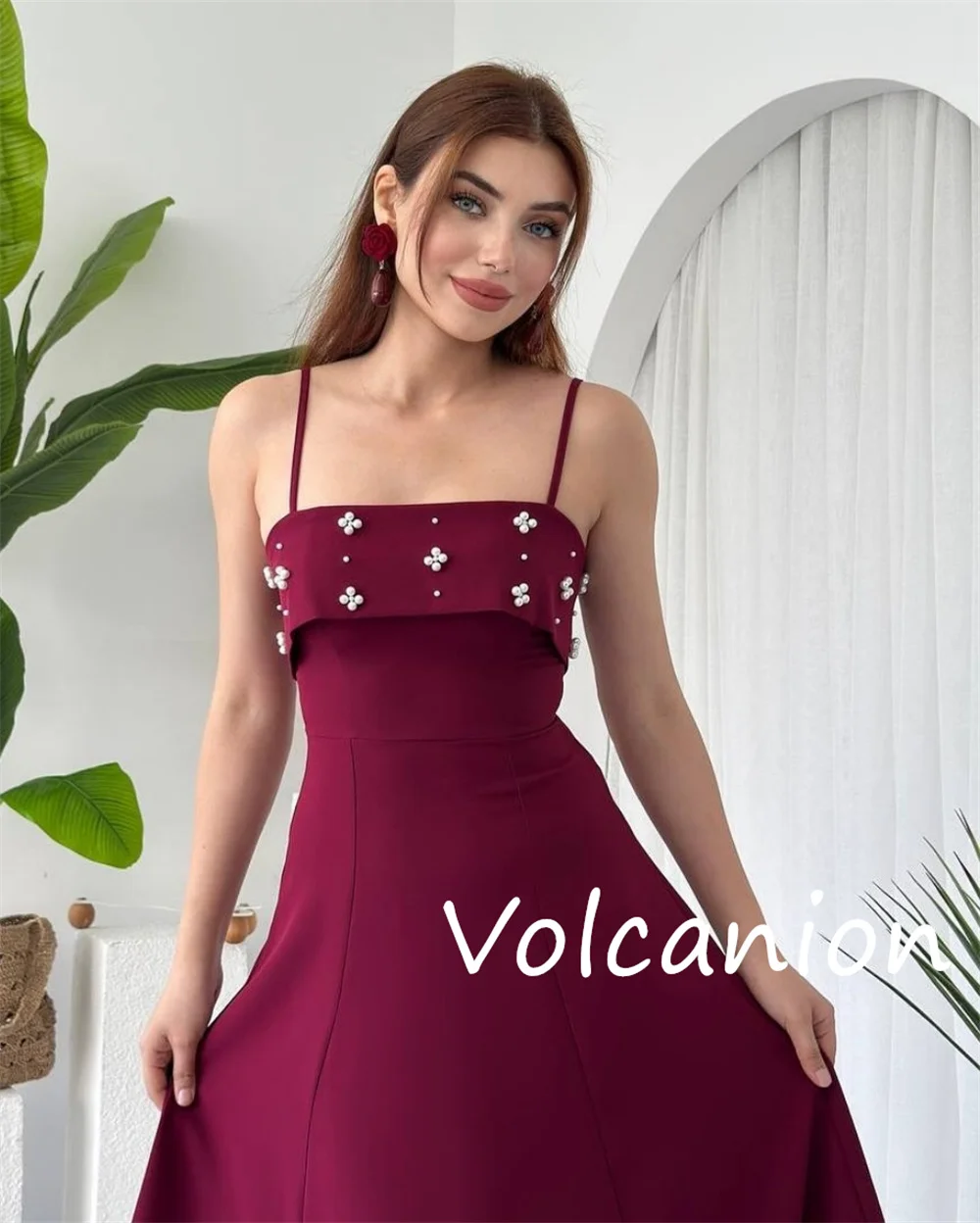 Personalizado requintado jérsei lantejoulas plissado a linha cinta de espaguete midi vestidos sob medida ocasião alta qualidade