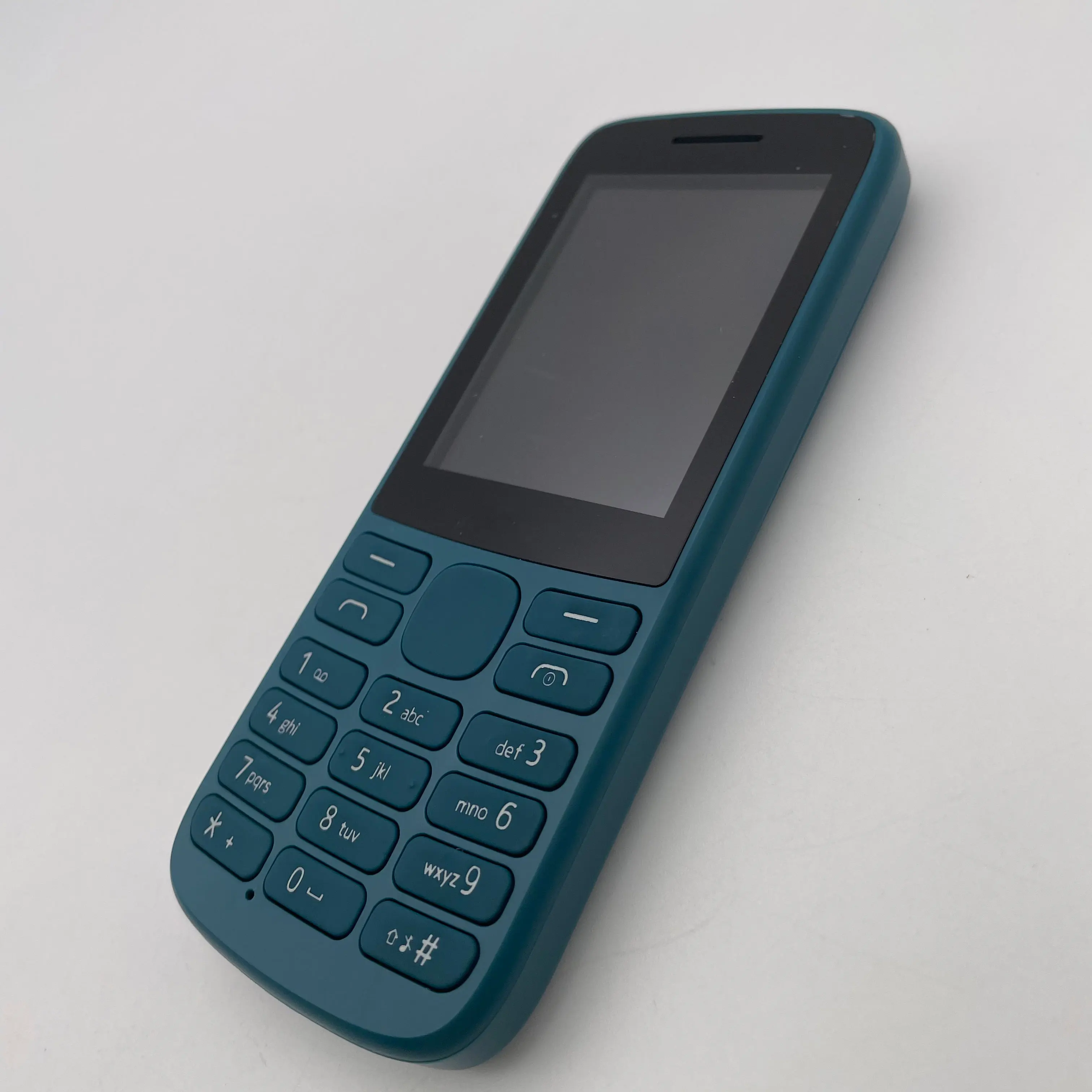 Telefone Original Desbloqueado 215 4G 2020 Dual SIM Tela de 2.4" Bateria de 1150mAh Teclado em Russo, Árabe e Hebraico Fabricado na Finlândia