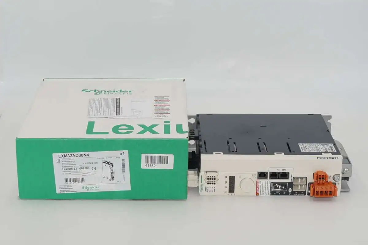 Servo drive de movimento LXM32AD30N4, Lexium 32, 30A, trifásico, tensão de alimentação de 208 a 480V, 3kW, IP20