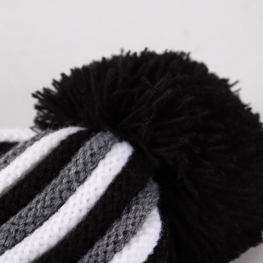 Niedliche Bommel-Babys-Wintermütze, Säuglings-Ohrenklappe, gestrickt, warme Mütze für Jungen, Mädchen, Kleinkinder, Kinder, mit Fleece gefütterte Mütze