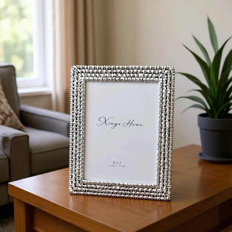 Metal Silver Photo Frame High-grade Wedding Display Electroplating 6/7in Picture Frame Stand for Retro Home Desktop Decor Gift