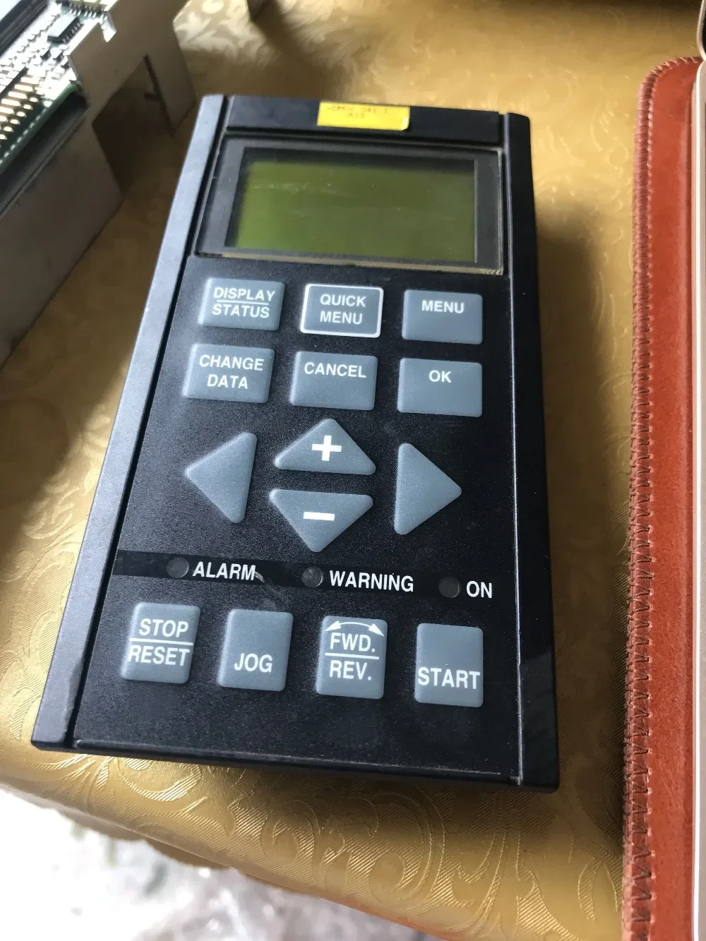 

175Z0401 для инвертора Danfoss VLT5000 панель 175Z1075