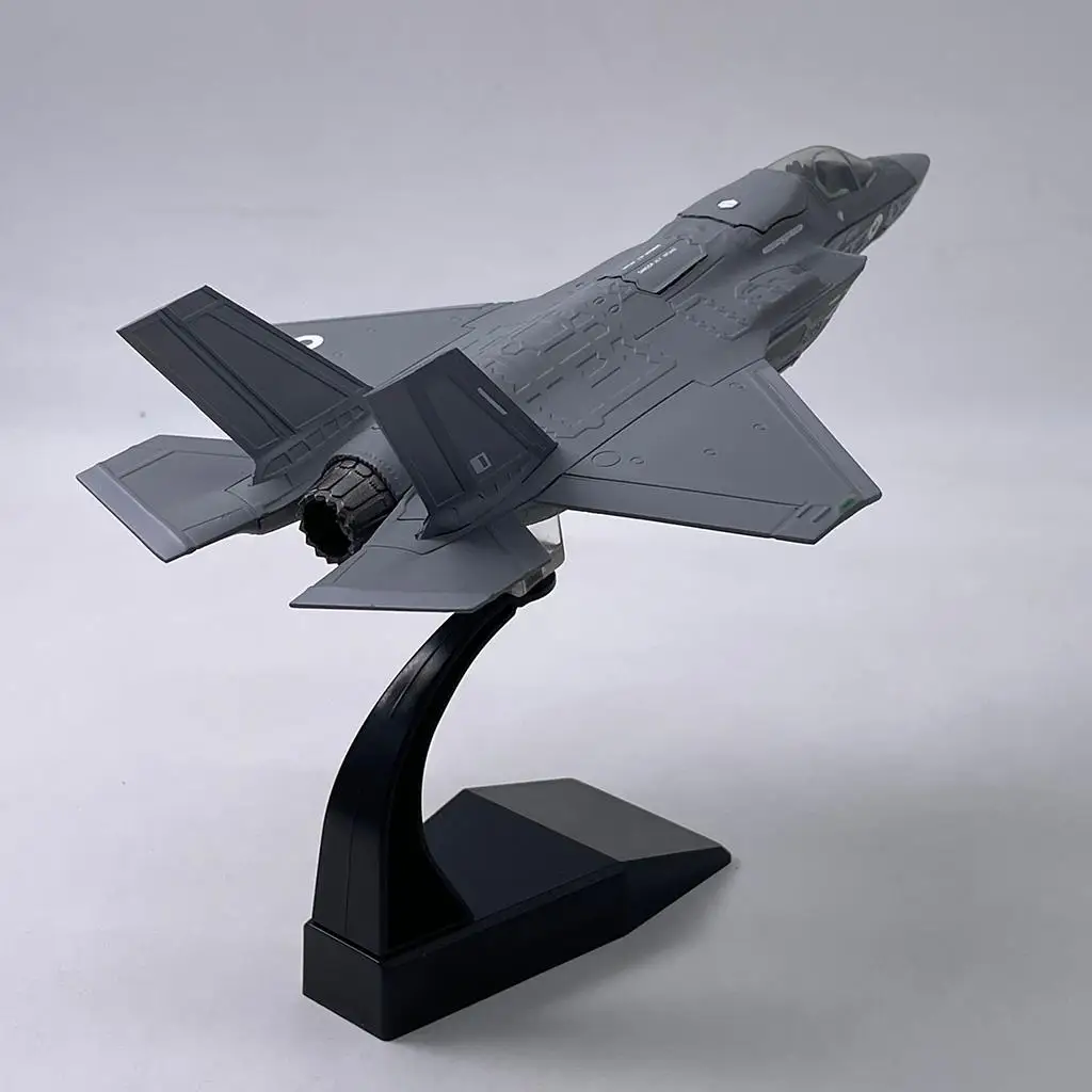 

Модель самолета в масштабе 1:72 с подставкой, коллекционные предметы декора, подарки для взрослых