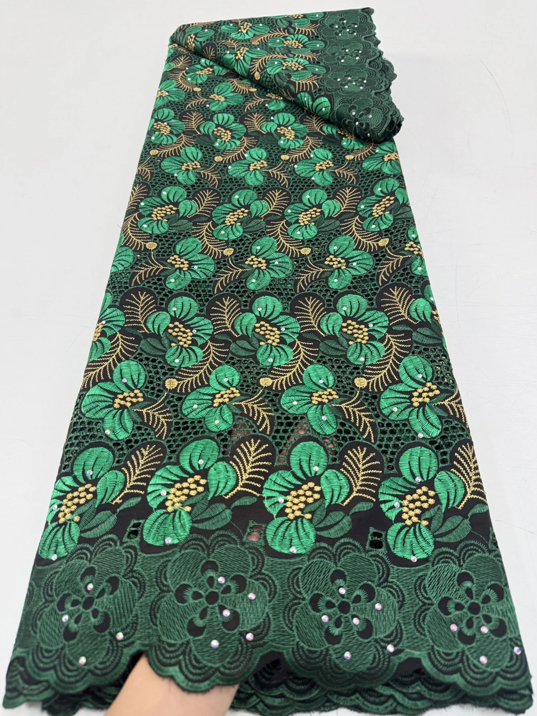 

Высококачественная дубайская хлопковая кружевная ткань 2026: вышитое африканское швейцарское хлопковое кружево-вуаль, 5 ярдов для пошива женских платьев