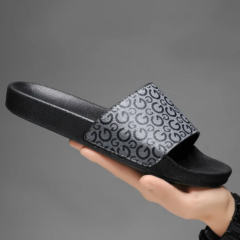 

Сандалии для мужчин и женщин на нескользящей подошве, Мягкие Шлепанцы, прочная популярная стильная пляжная обувь для ванной, 2024