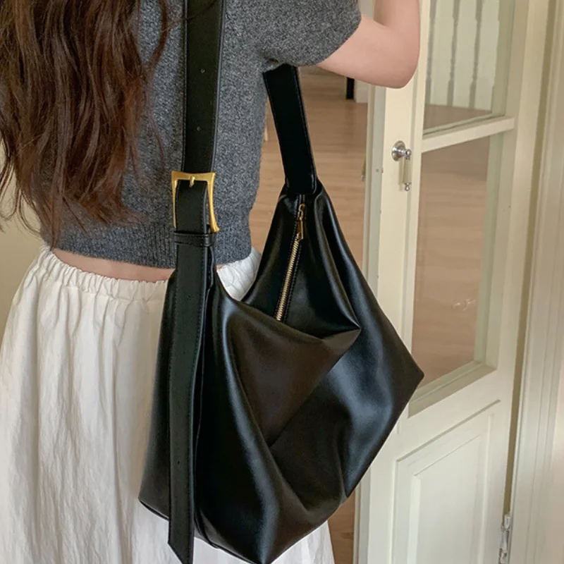 

New Tote bag hand bill of lading shoulder women's bag retro simple large bag Tote bag