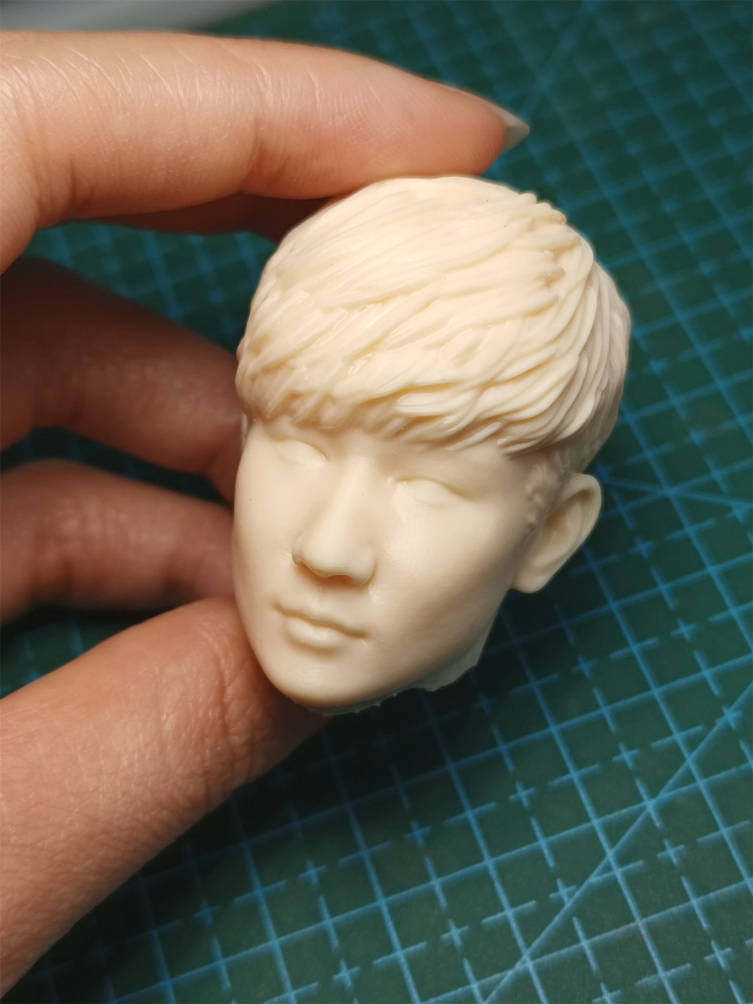 1/6 1/12 Unpainted JJ Lin Wayne Singer Man Head Carved Model Toys DIY Action Figure Doll