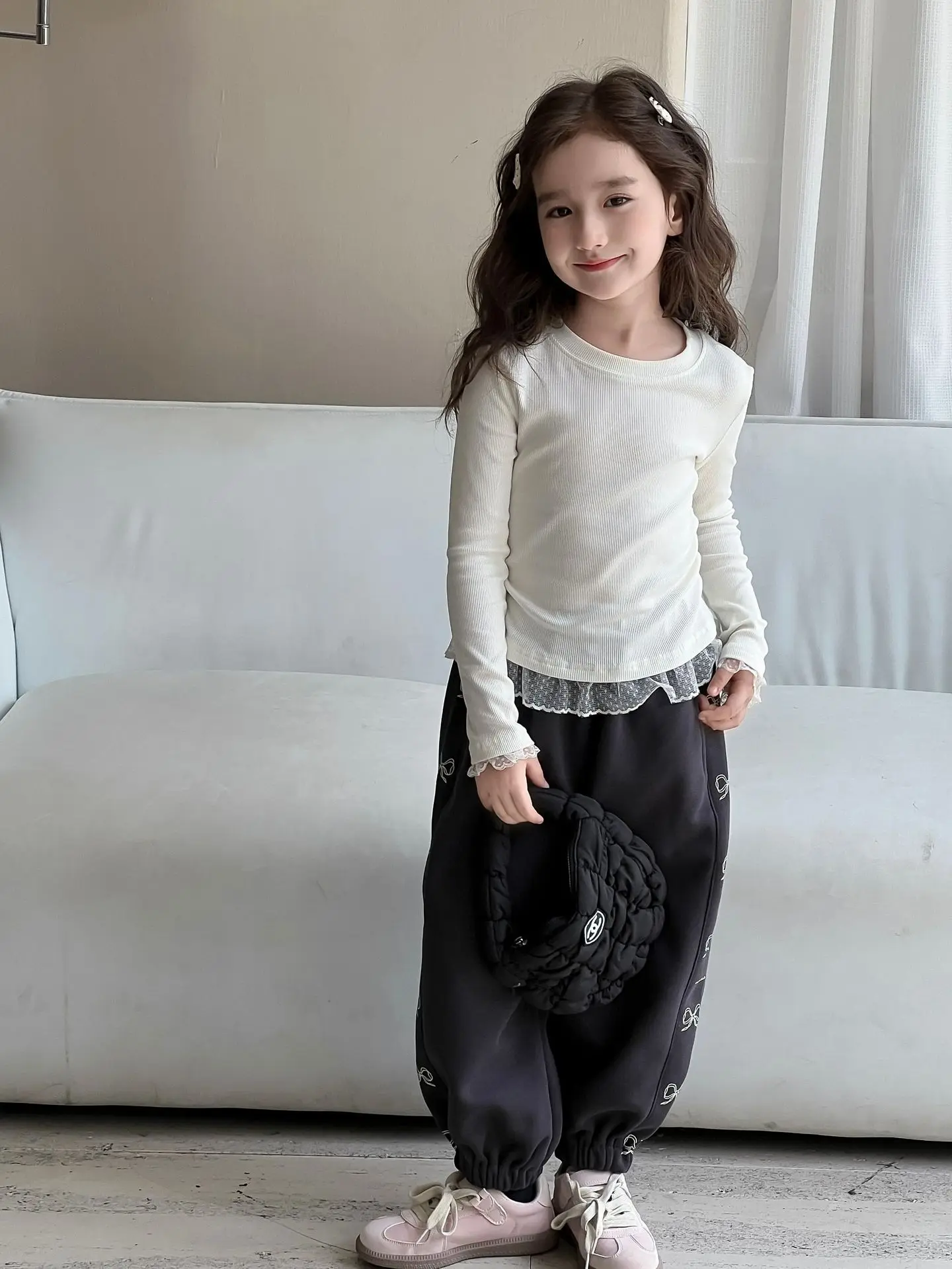 Camiseta de encaje para niñas, Top ajustado para niñas, suéter de punto versátil y elegante de alta elasticidad, otoño 2024