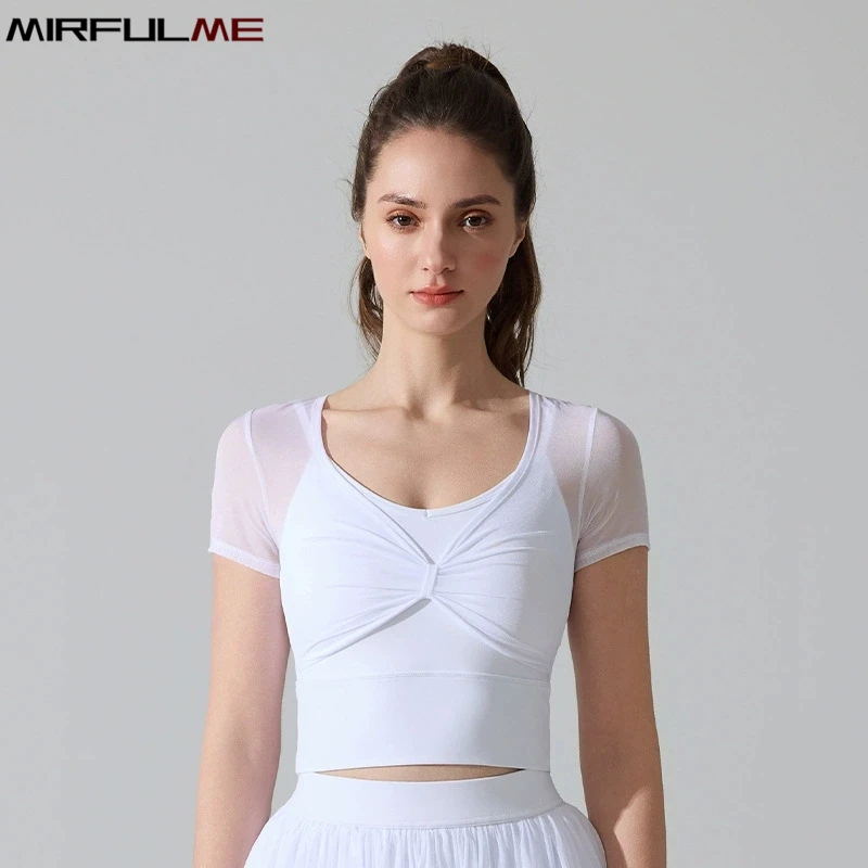 

Женские футболки для йоги с подкладкой, коротким рукавом, спортивные топы, имитация двухслойности, облегающие, для бега, сетчатые, дышащие, для фитнеса и тренажерного зала